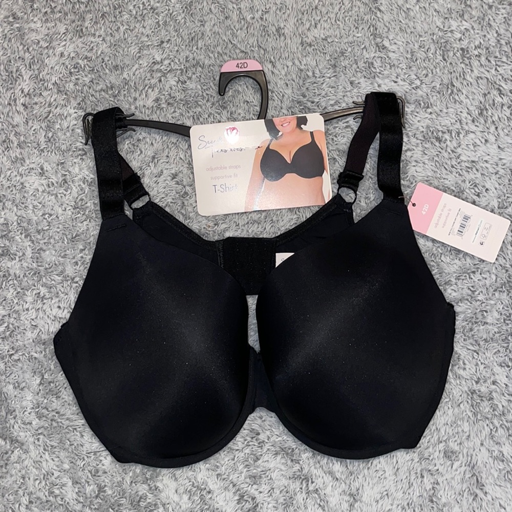 NWT 42D black bra